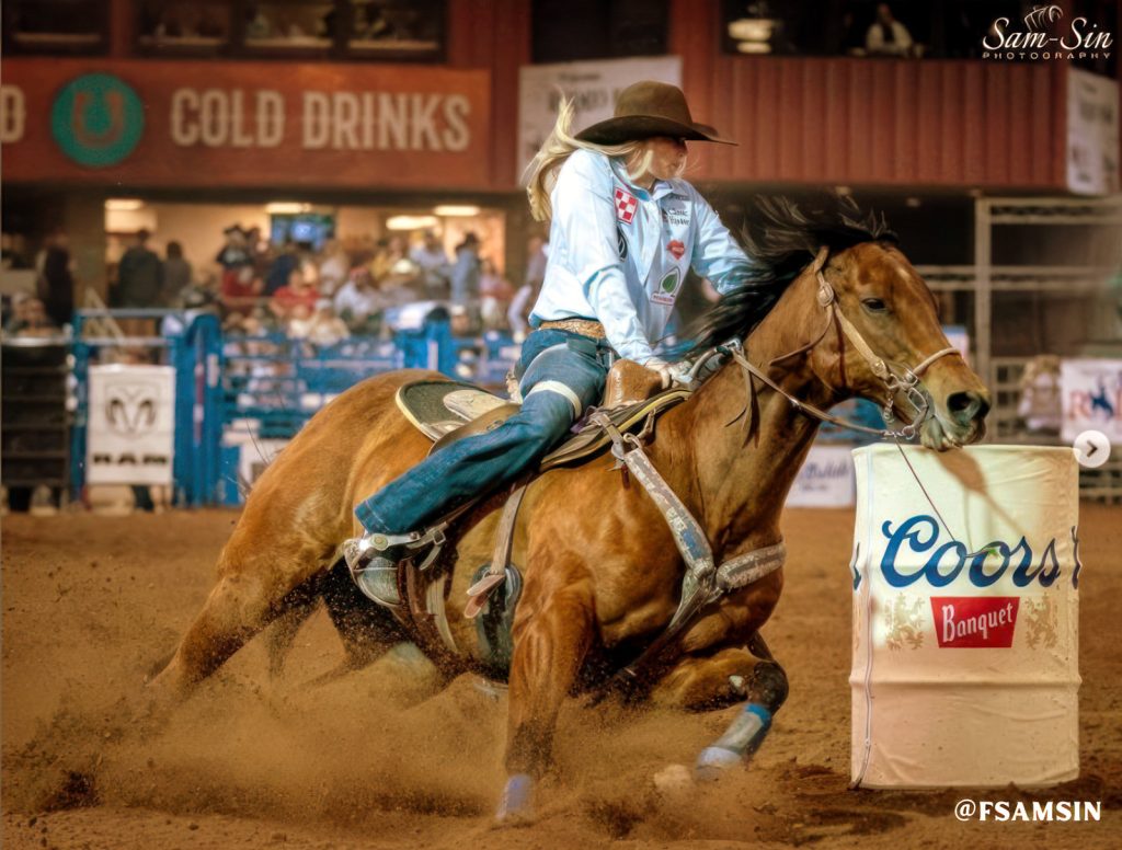 Rodeo-Scottsdale-Barrel-racing-1024x776